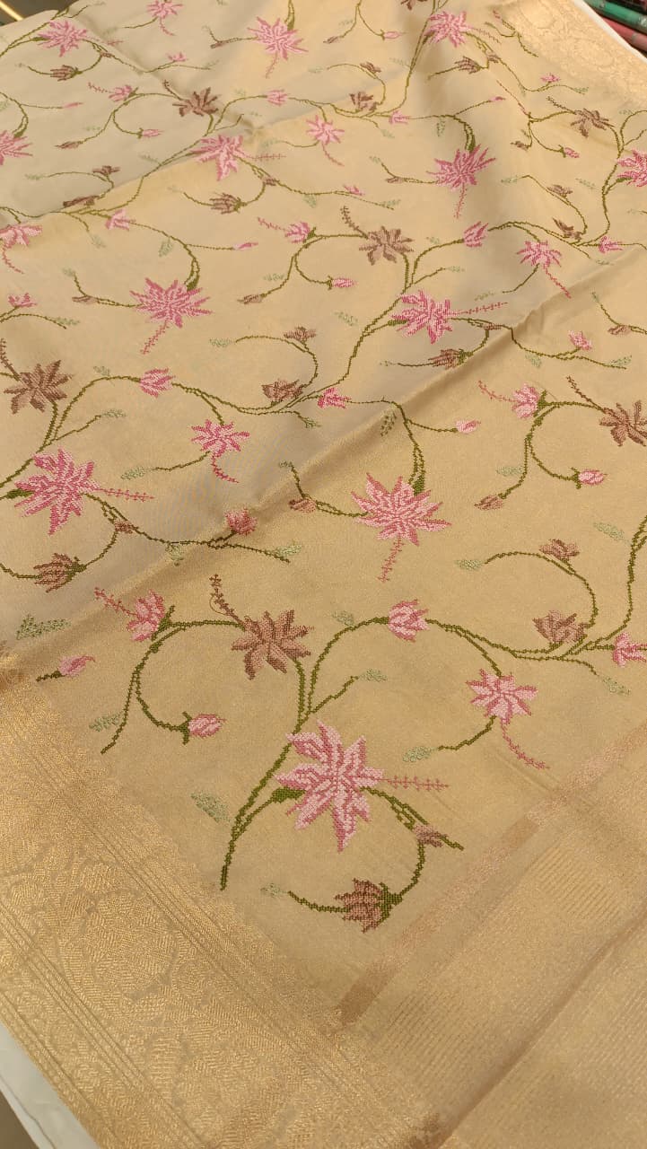 Indira 2.0 Kota Tissue Saree | Fine Flower Embroidery Work — Manglam Banaras Varanasi