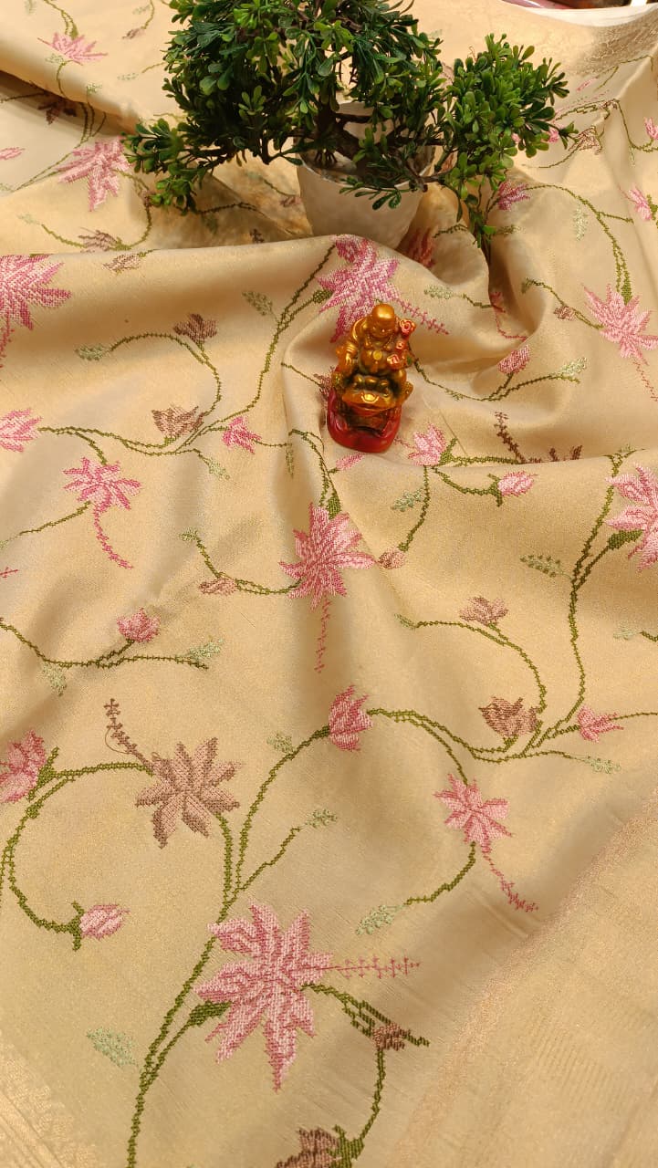 Indira 2.0 Kota Tissue Saree | Fine Flower Embroidery Work — Manglam Banaras Varanasi
