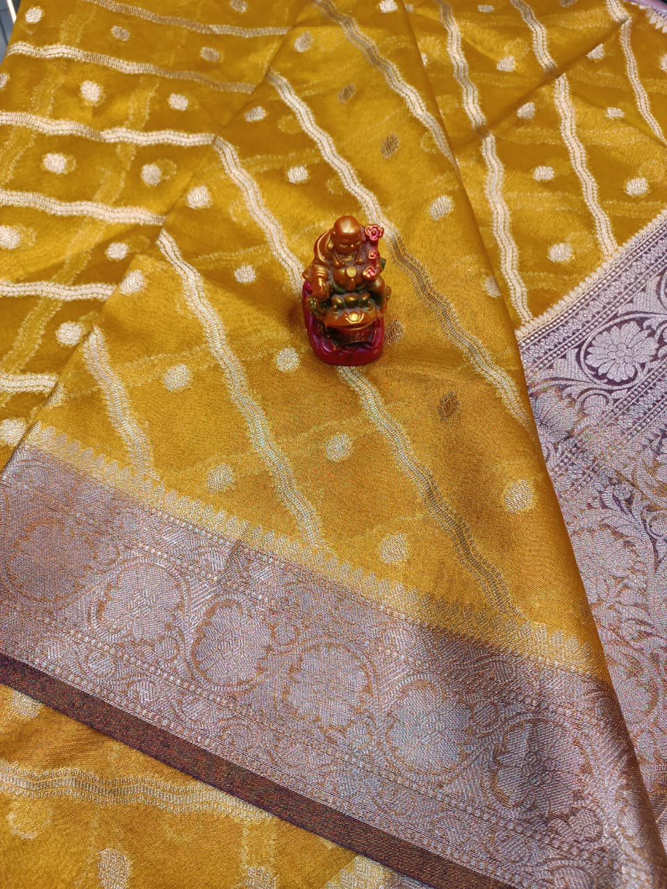 Leheriya Tissue Silk Saree with Booti | Festive Saree from Varanasi — Manglam Banaras
