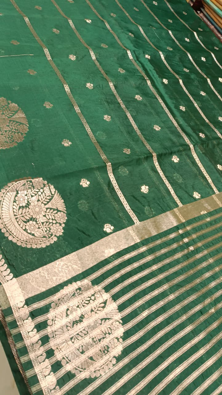 Green Mango Silk Saree with Zari Weaving | Manglam Banaras Varanasi