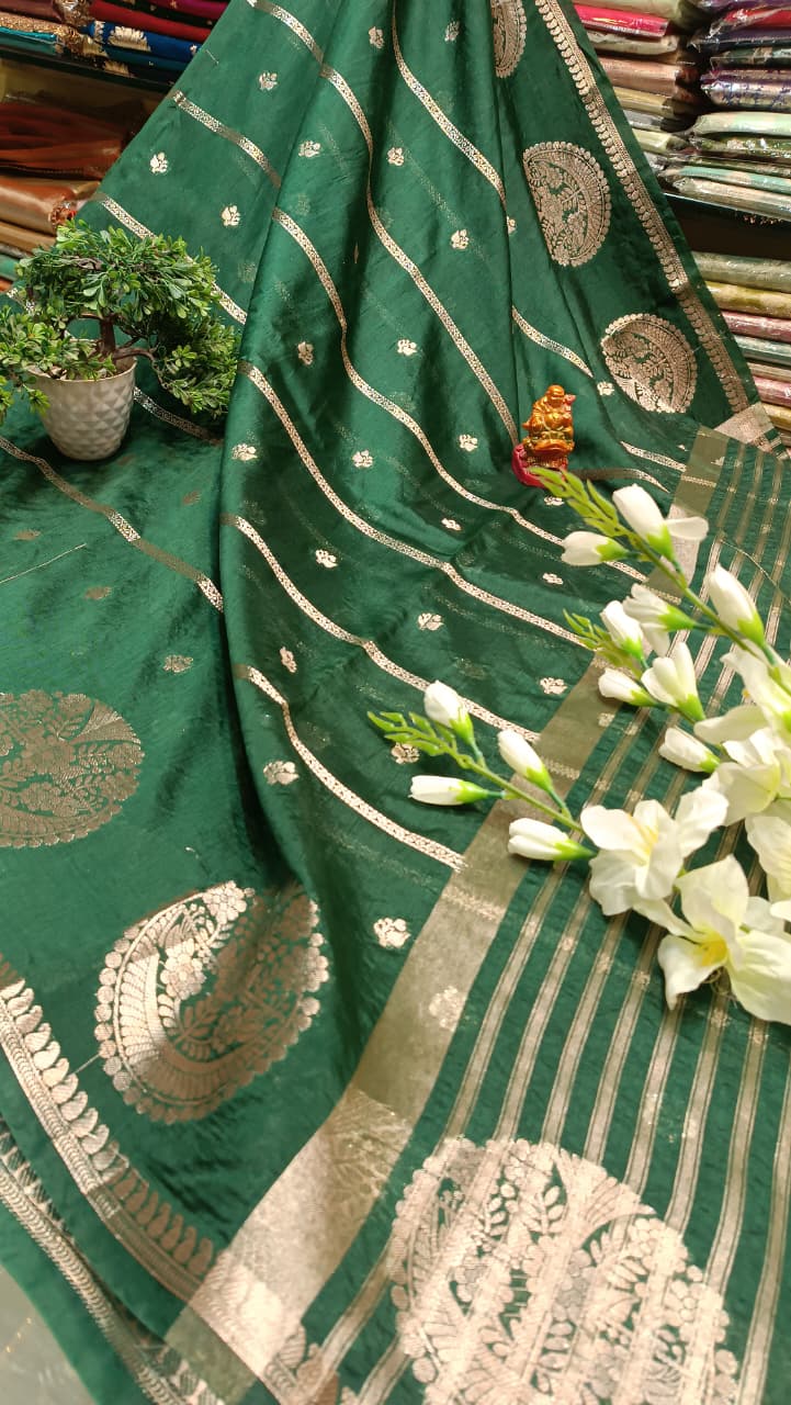 Green Mango Silk Saree with Zari Weaving | Manglam Banaras Varanasi