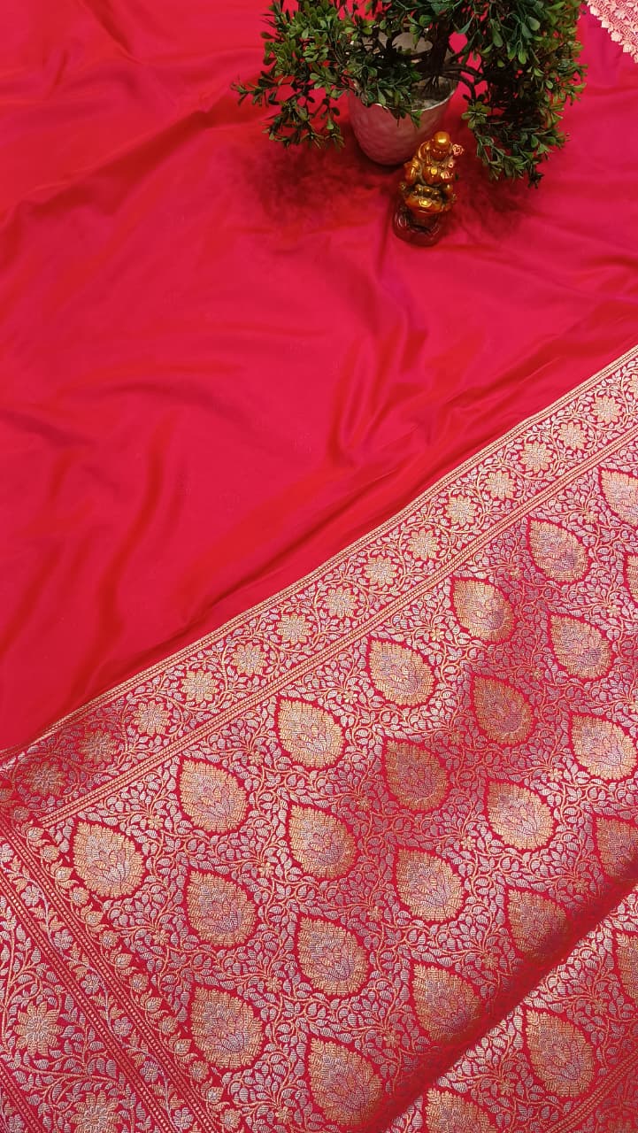 Red Banarasi Silk Saree | Golden Silver Zari with Heavy Blouse Work — Manglam Banaras